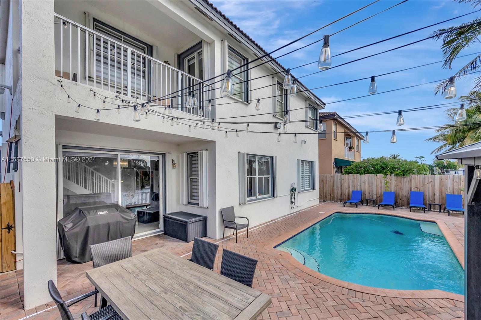 CENTURY ESTATES - Residential