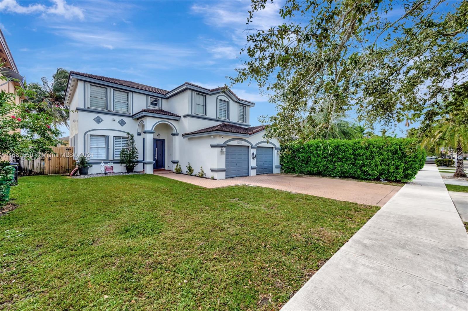 CENTURY ESTATES - Residential
