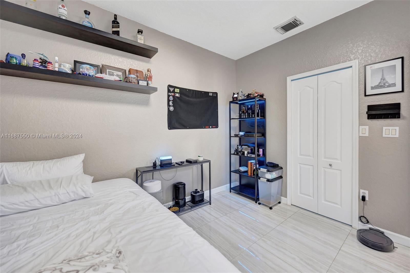 CENTURY ESTATES - Residential