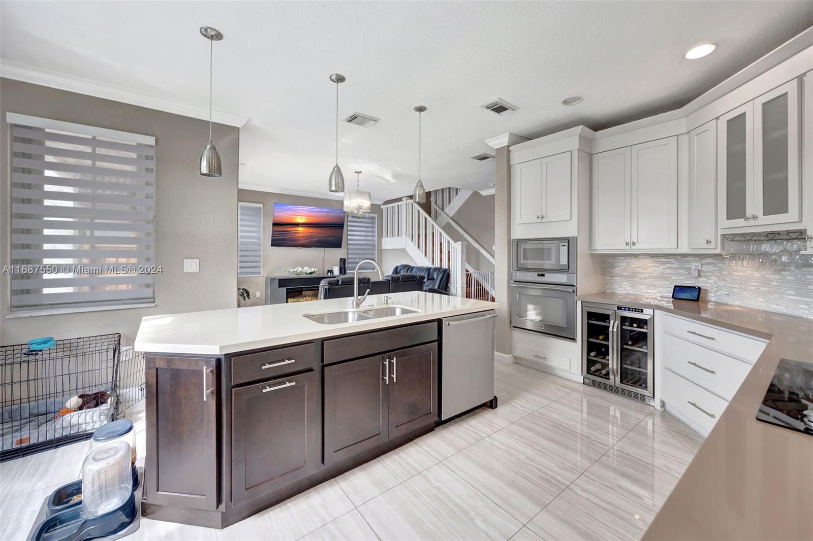 CENTURY ESTATES - Residential