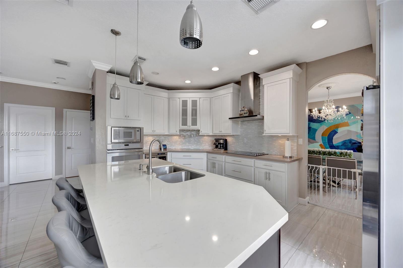 CENTURY ESTATES - Residential
