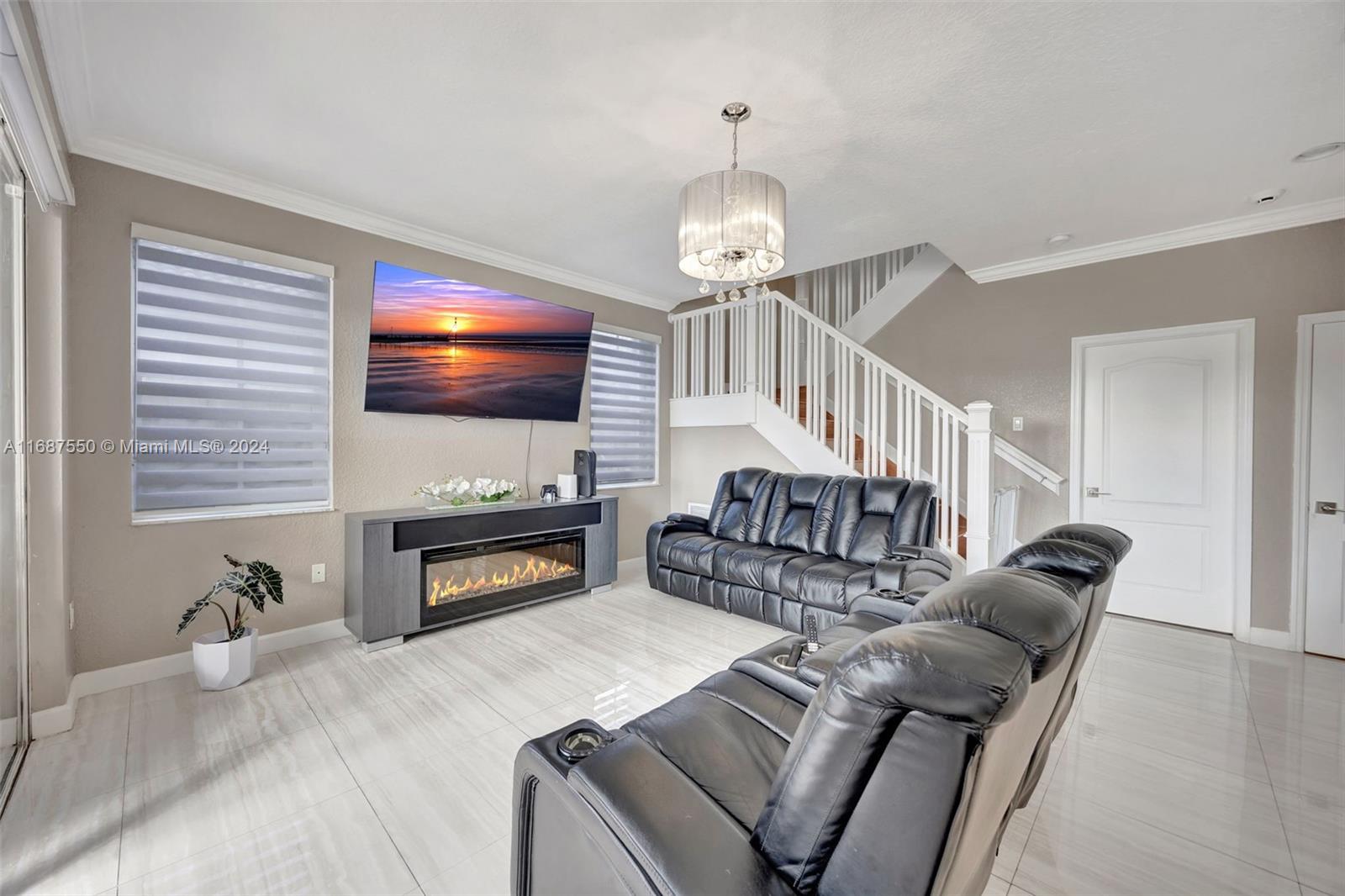 CENTURY ESTATES - Residential