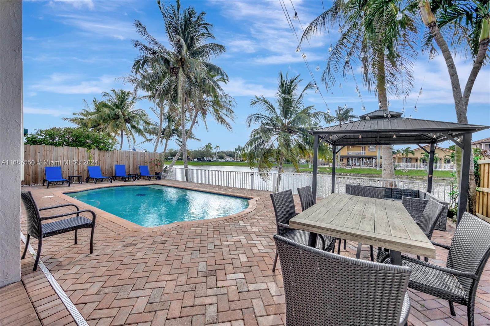 CENTURY ESTATES - Residential