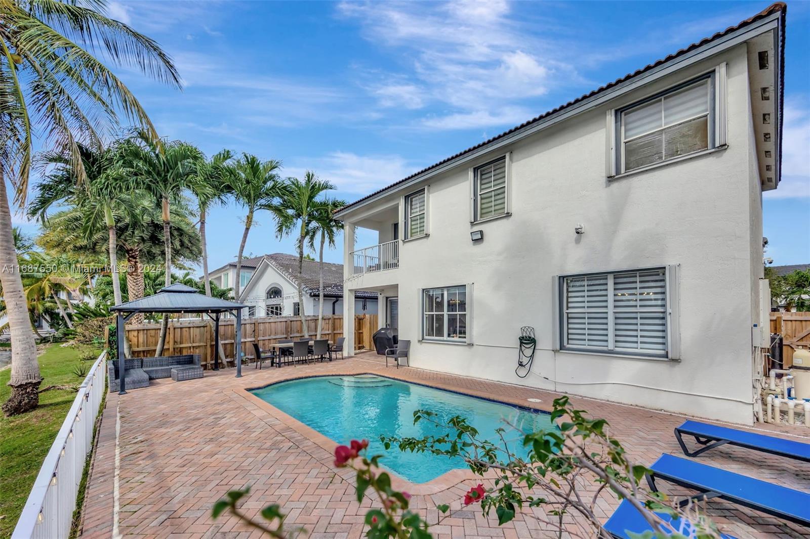 CENTURY ESTATES - Residential