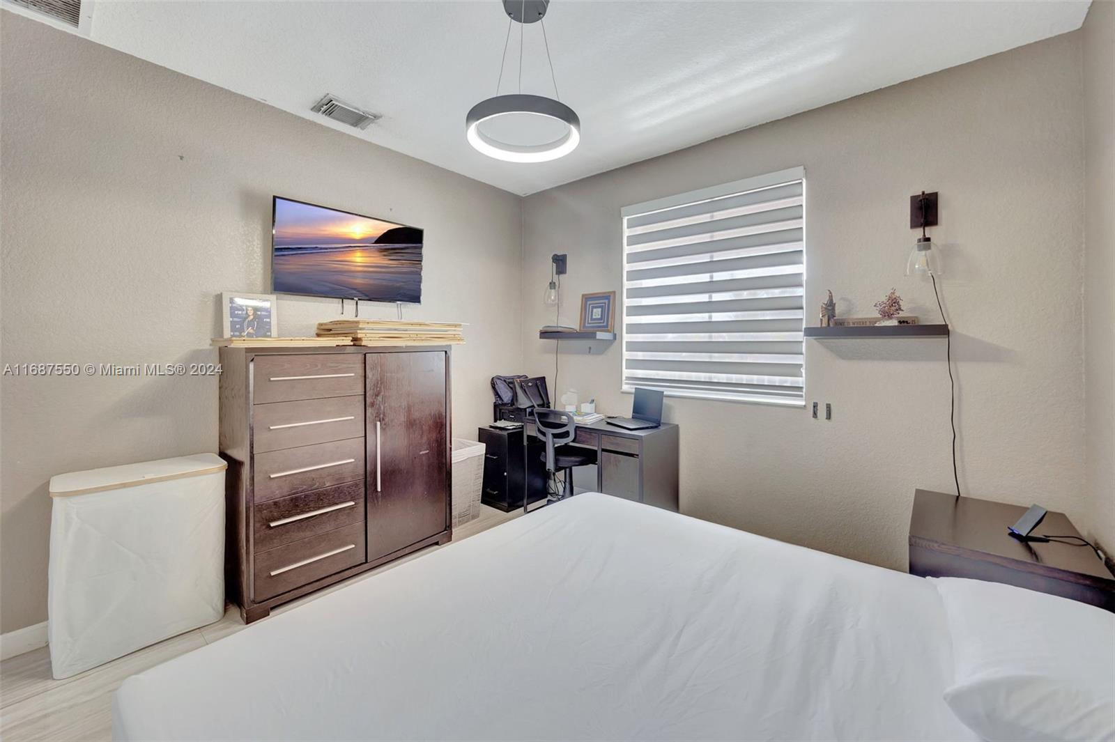 CENTURY ESTATES - Residential