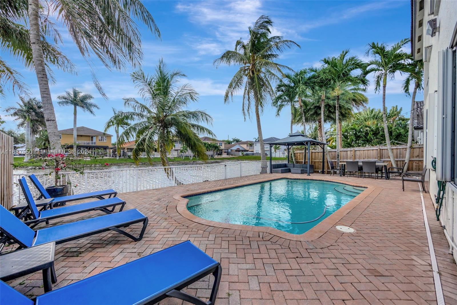 CENTURY ESTATES - Residential