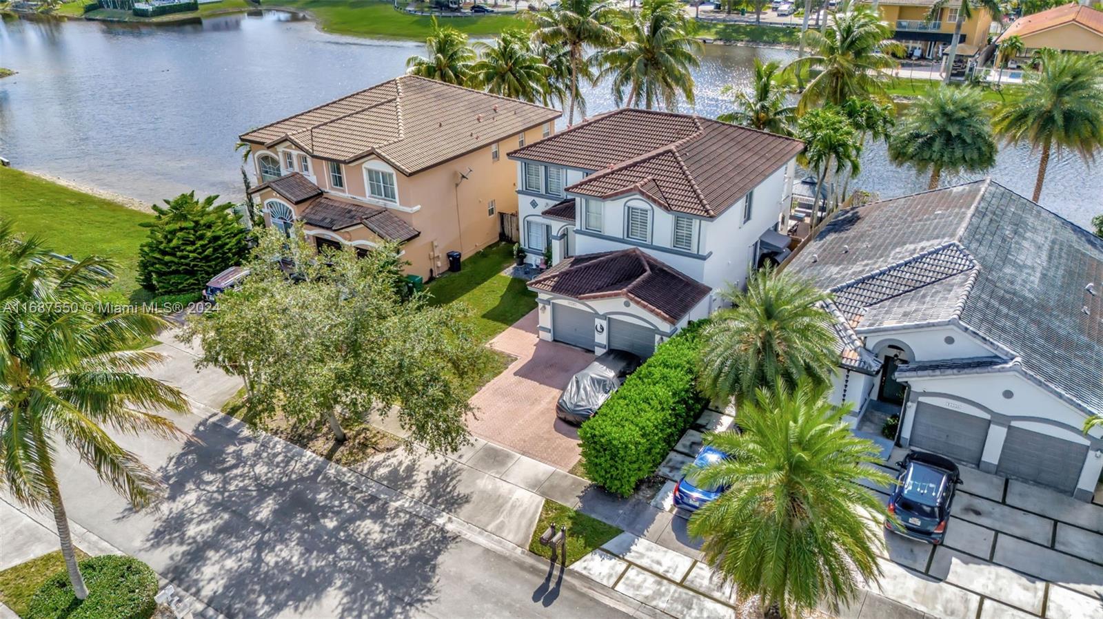 CENTURY ESTATES - Residential