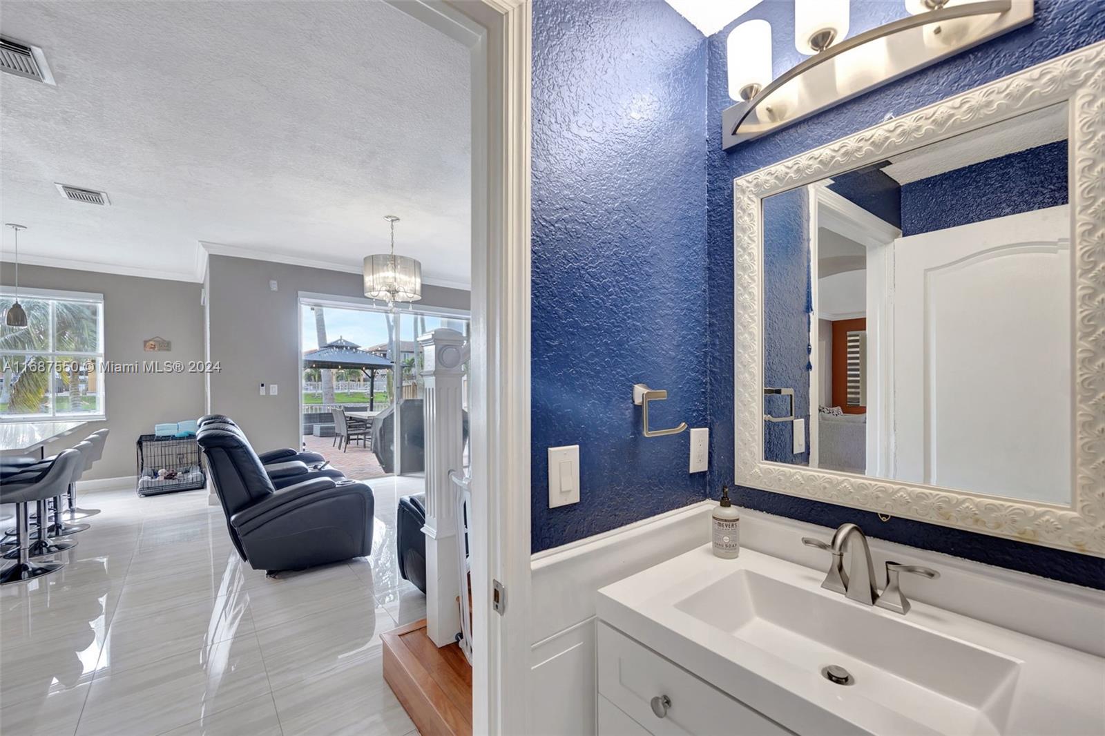 CENTURY ESTATES - Residential