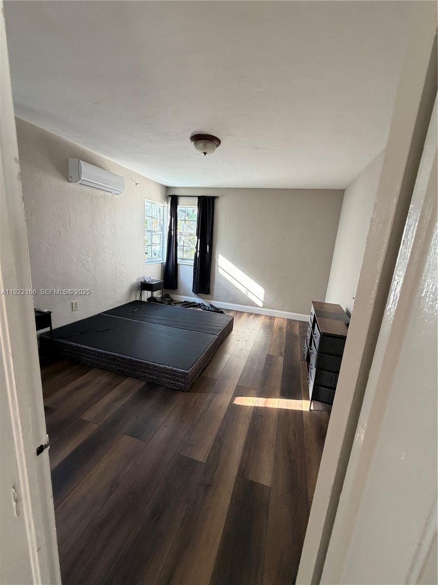 ISLE OF NORMANDY MIAMI VI - Residential Lease