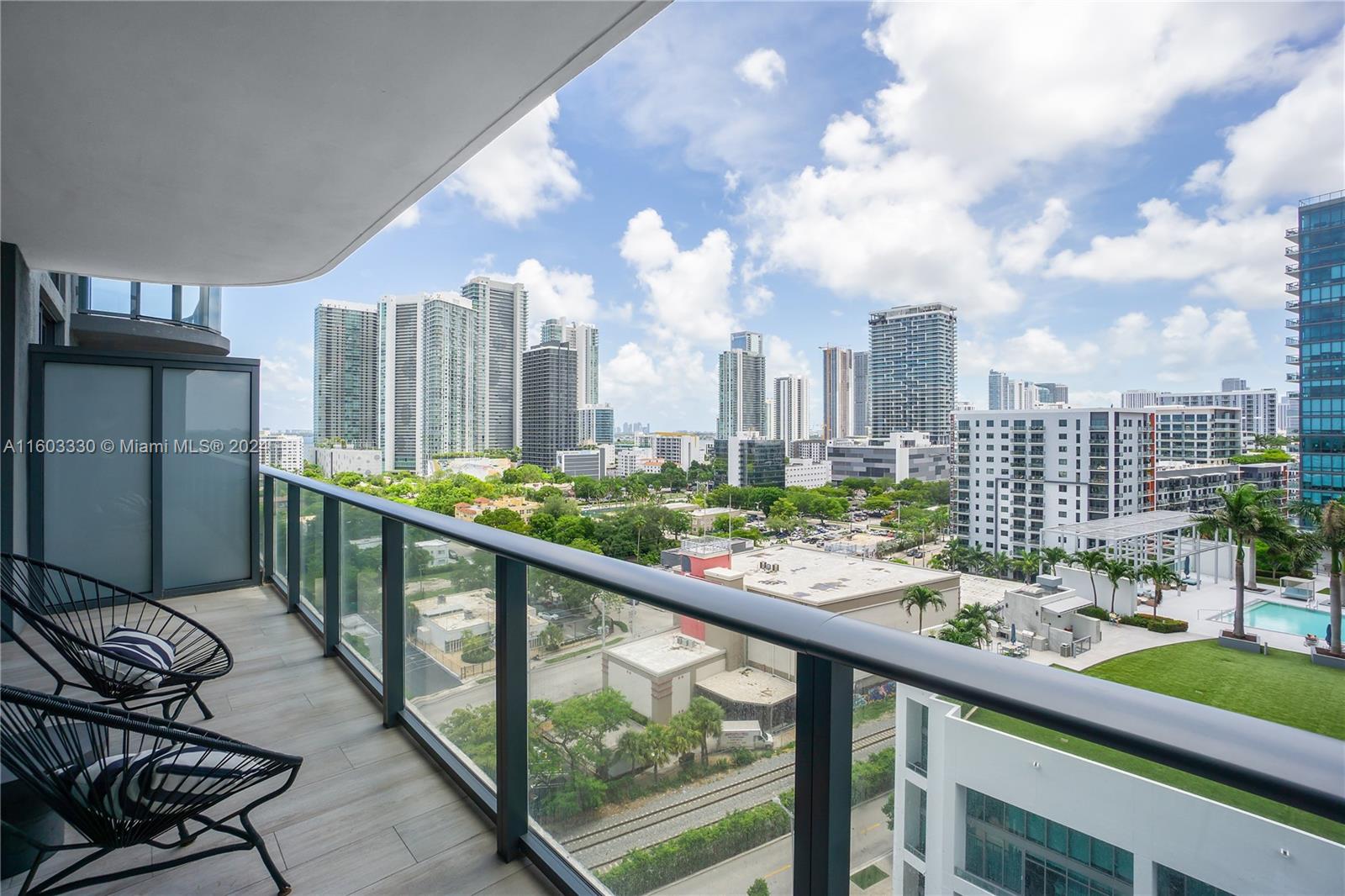 Stunning 1 bedroom apartment in Hyde Midtown, The building has amazing amenities! Huge pool, Spa, fitness center, game room, business center, kids room, theater room.... The residents can take advantage of the on-demand service of the hotel, such as room service, maid cleaning, among others. 1 Parking thru valet is included. The 1 bedroom 1 bathroom plus den apartment has been tastefully furnished and is completely equipped. Wood porcelain floor all over, Italian style full kitchen with stainless steel appliances, hook up washer and dryer. Available for a one-year lease starting from March 1st, 2025.
