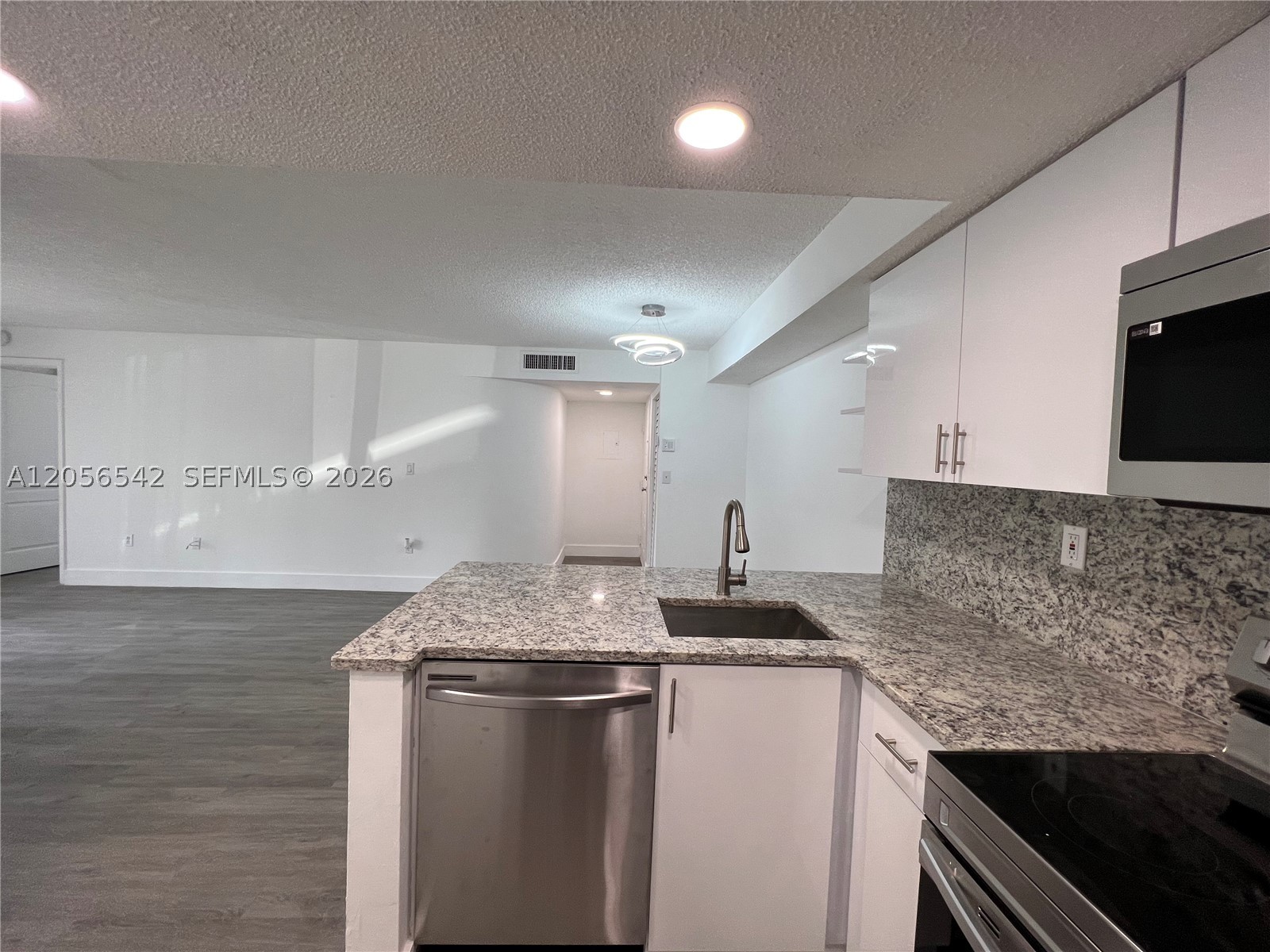 VILLA BELLINI CONDO - Residential