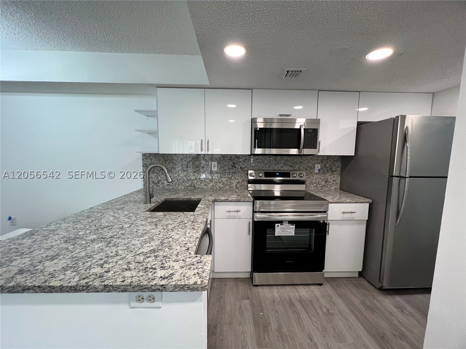 VILLA BELLINI CONDO - Residential