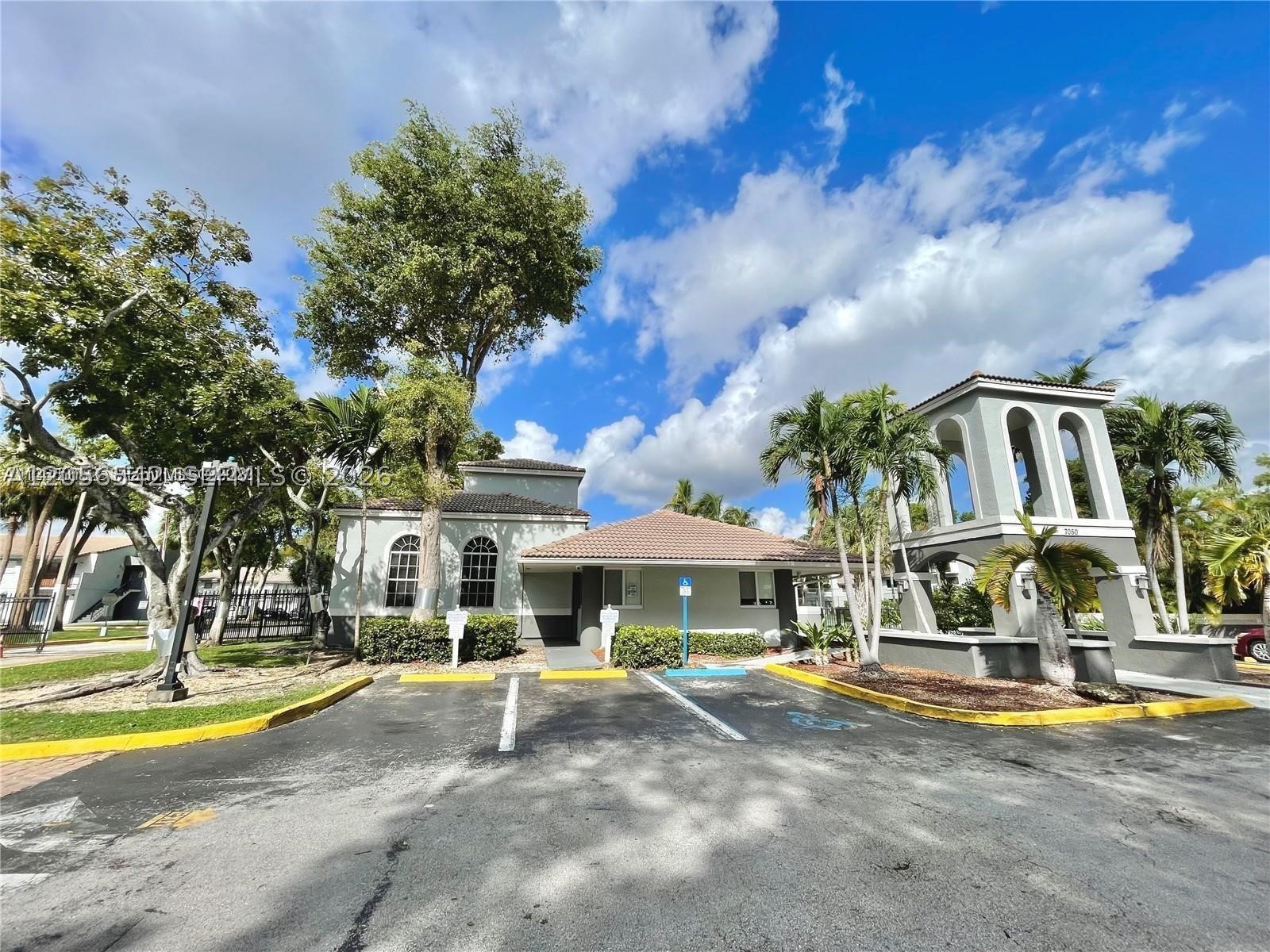 VILLA BELLINI CONDO - Residential