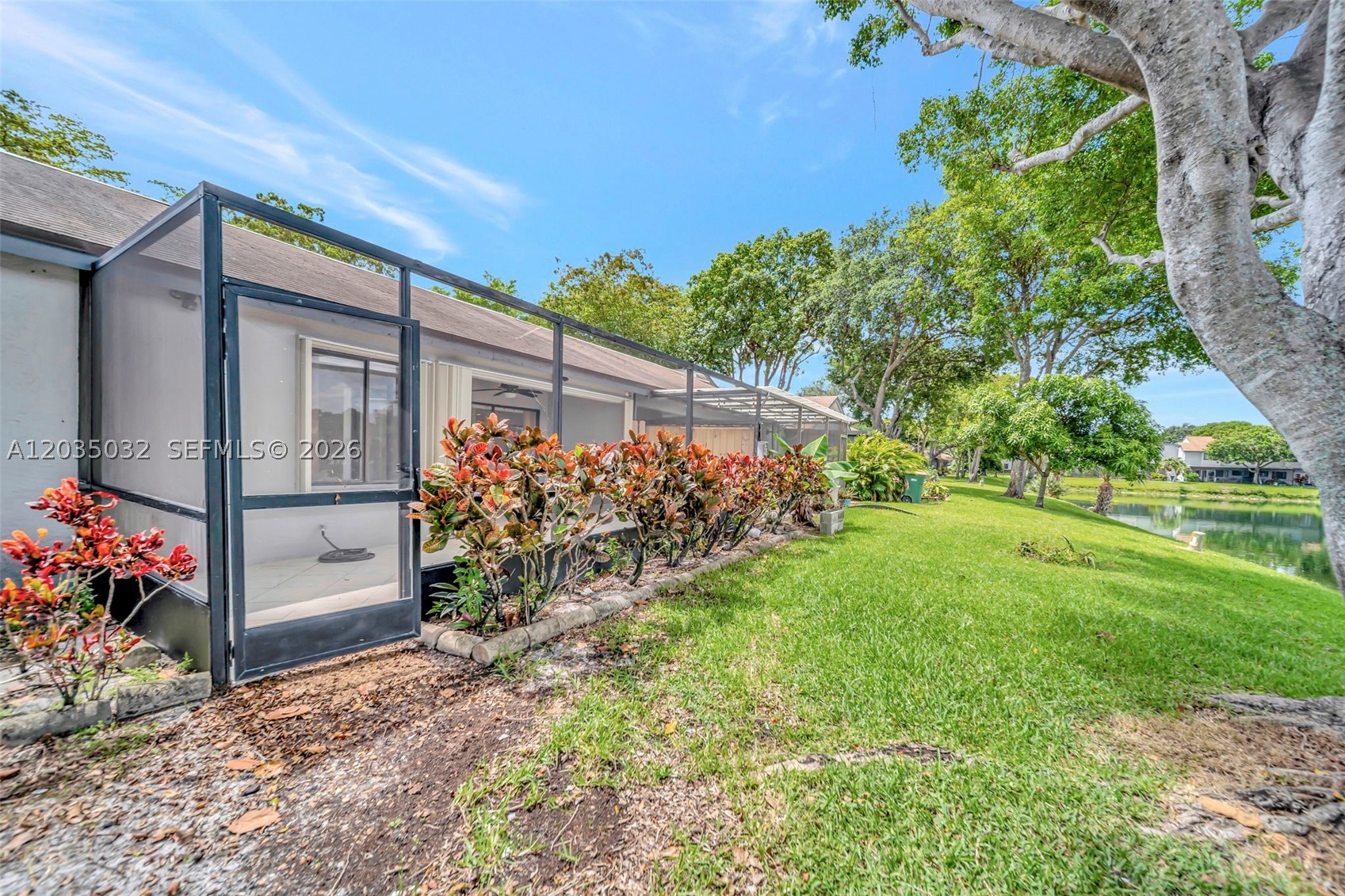 VILLAS AT THE GATE CONDO - Residential