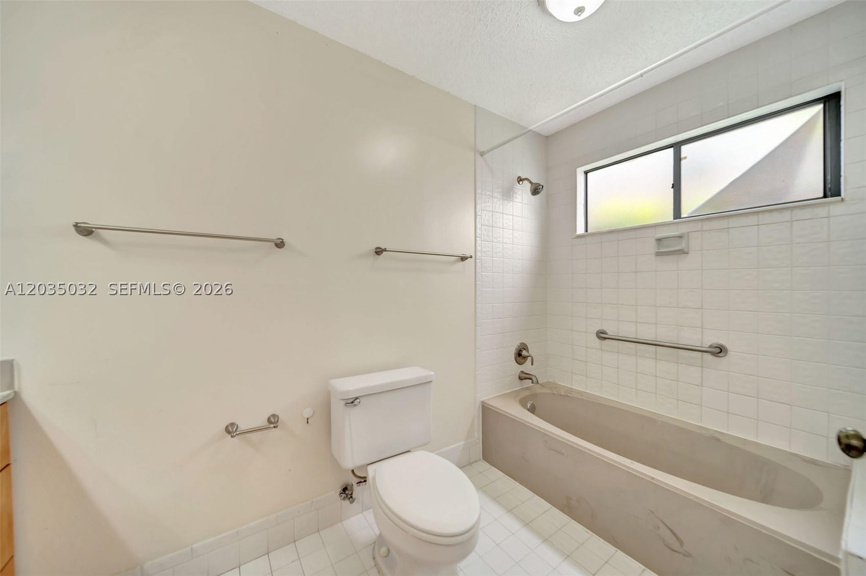 VILLAS AT THE GATE CONDO - Residential