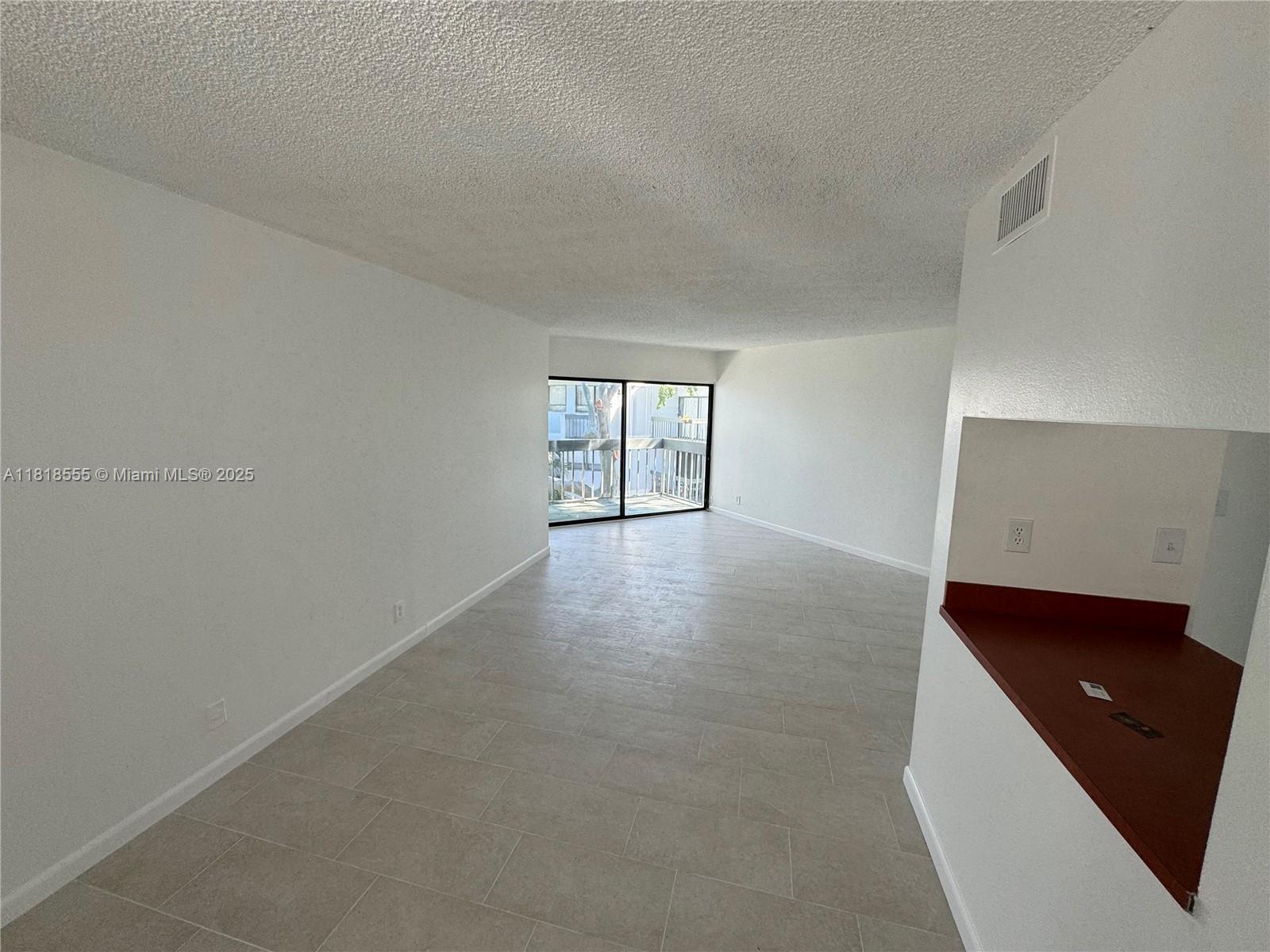 PRESIDENTIAL GOLFVIEW CON - Residential Lease
