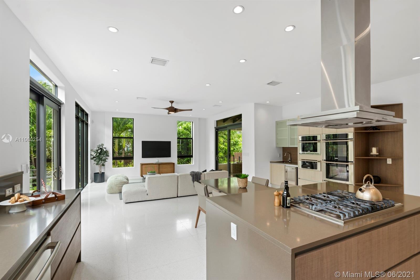 HOLIDAY COLONY - Residential