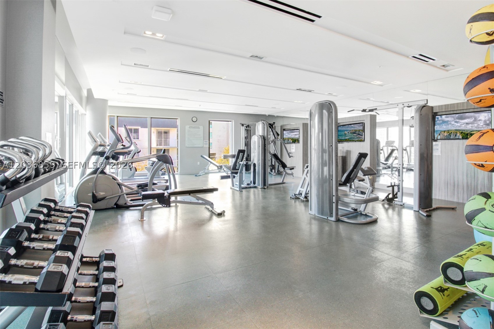 LE PARC AT BRICKELL CONDO - Residential