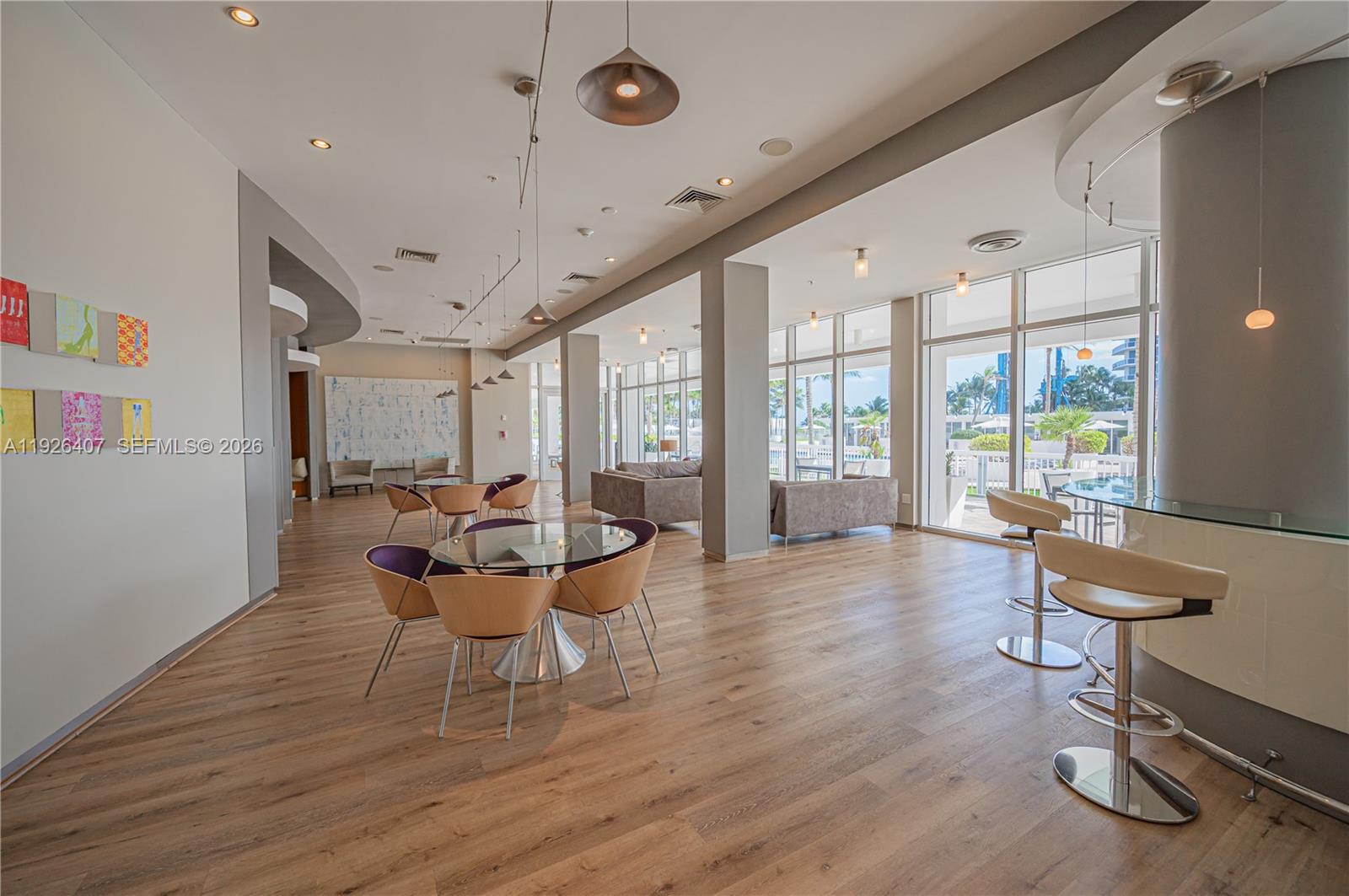 HARBOUR HOUSE - Residential