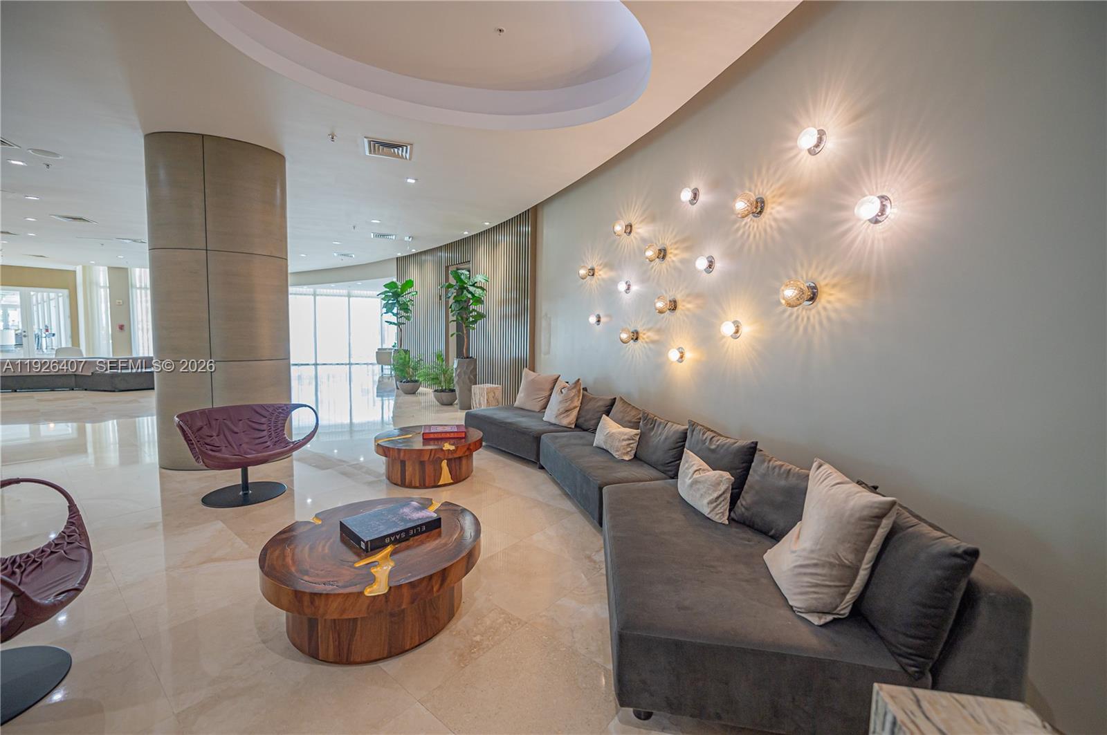 HARBOUR HOUSE - Residential