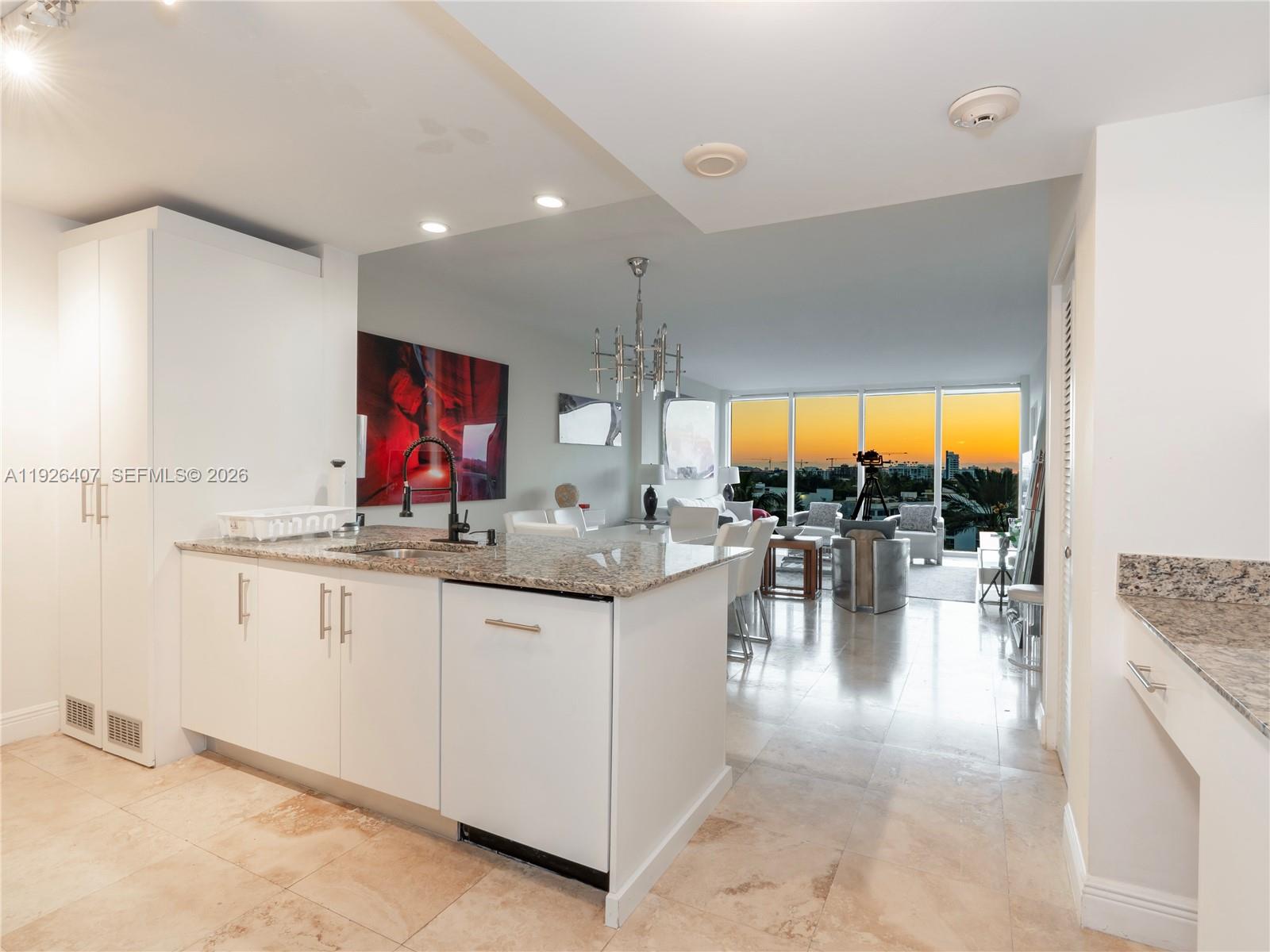 HARBOUR HOUSE - Residential