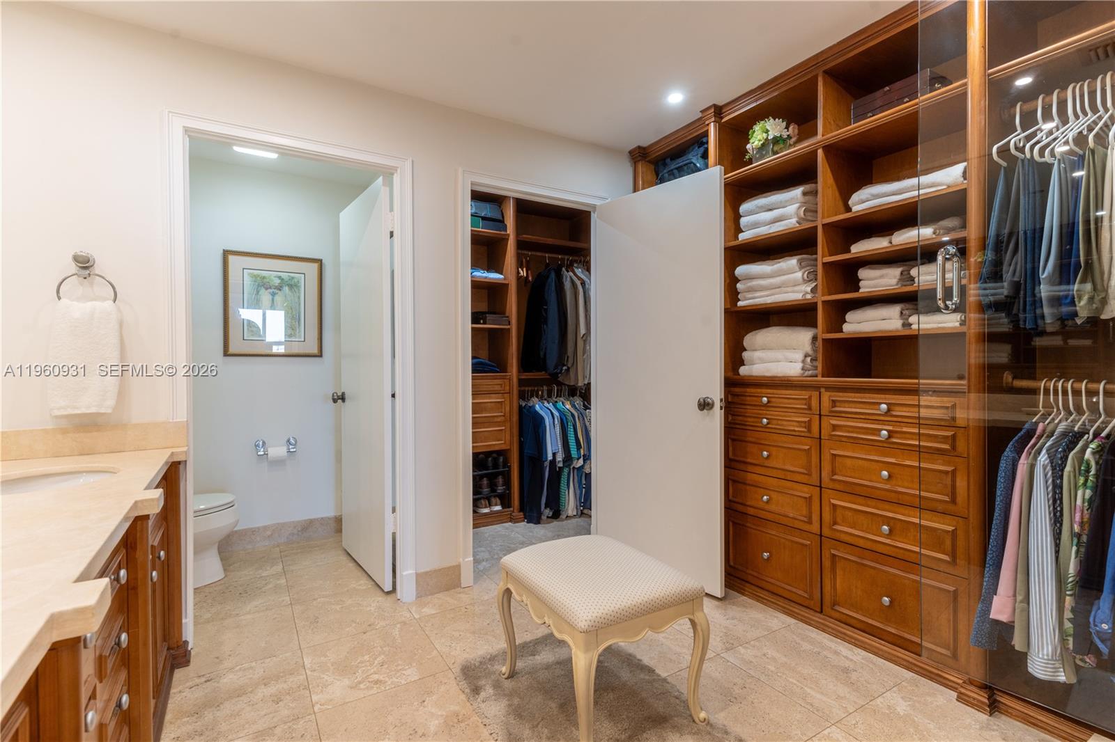 THE EMERALDBAY @ KEY COLO - Residential