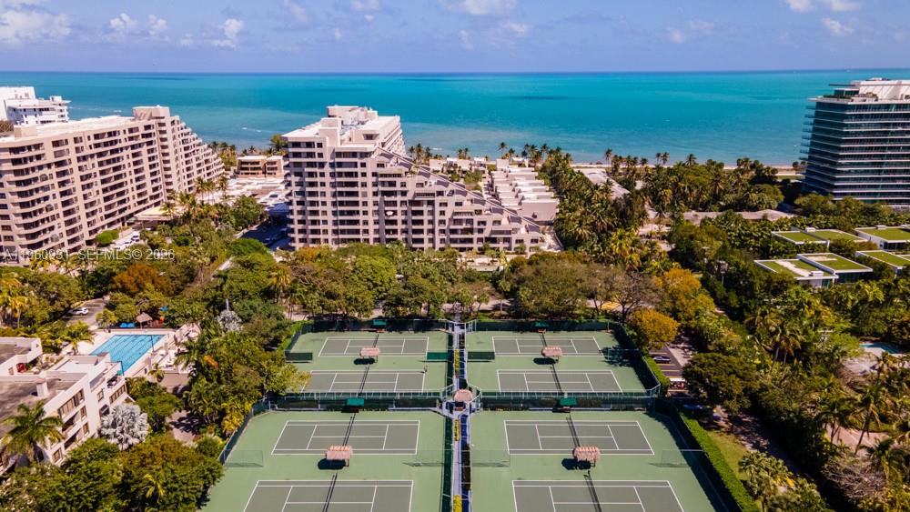 THE EMERALDBAY @ KEY COLO - Residential