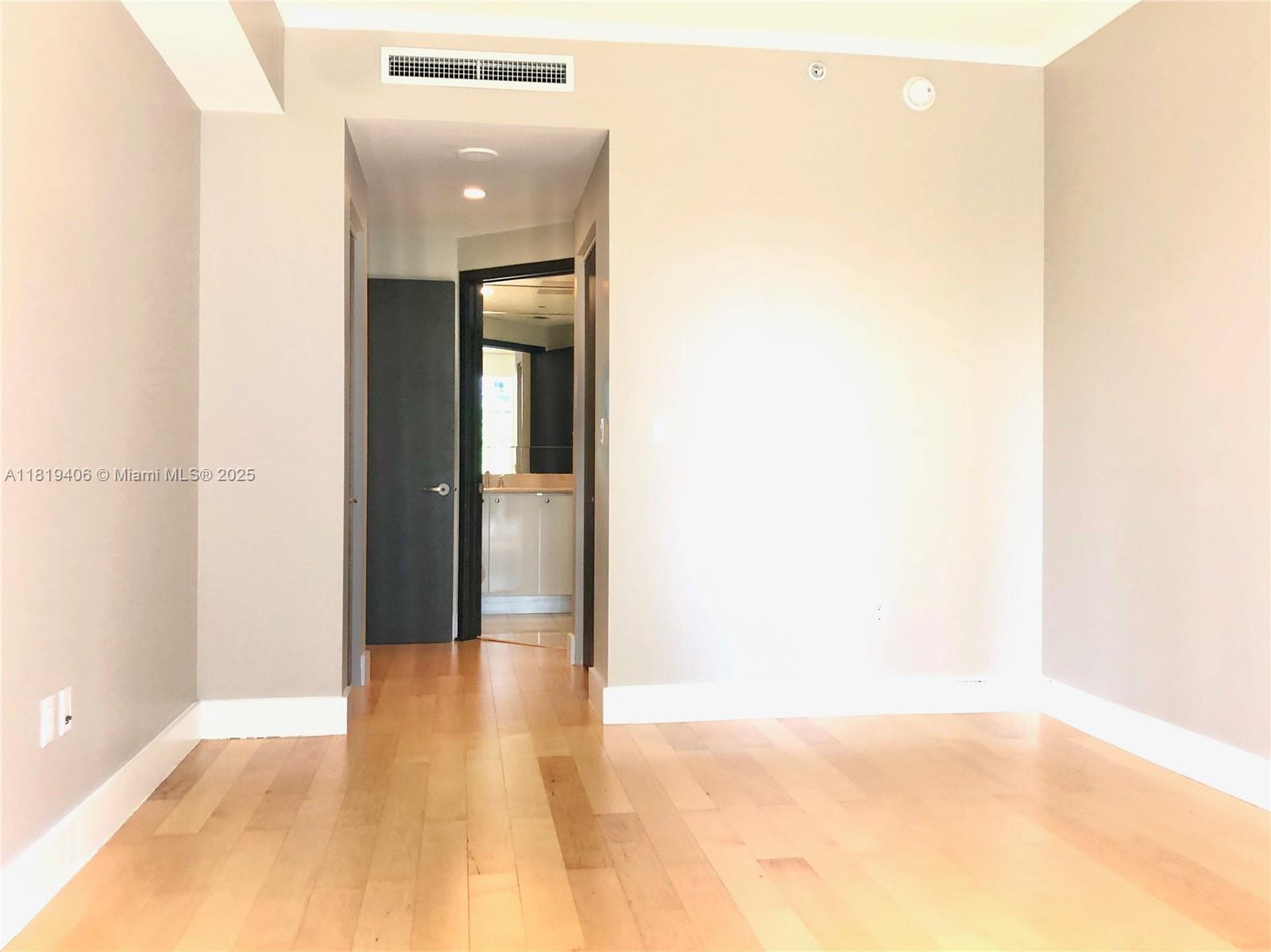 CARBONELL CONDOUNIT - Residential Lease