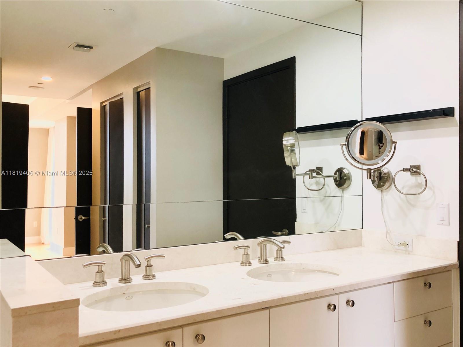 CARBONELL CONDOUNIT - Residential Lease