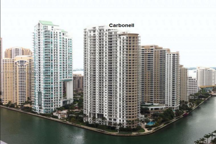 CARBONELL CONDOUNIT - Residential Lease
