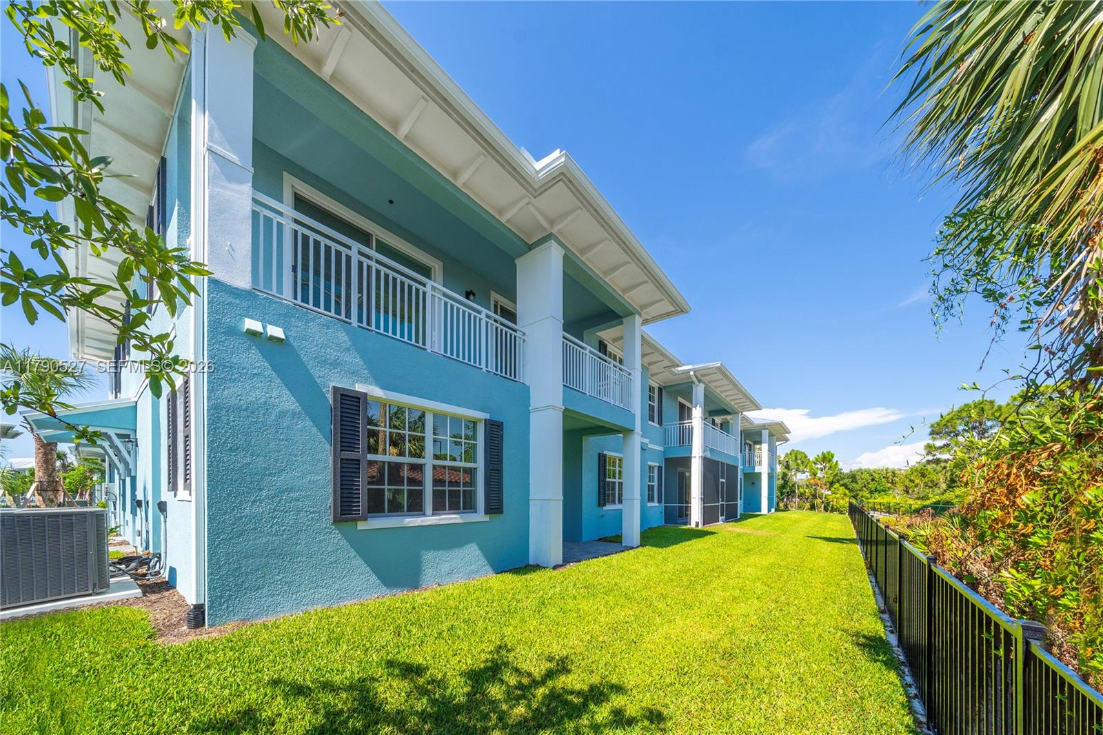 Villa Mar Bonita Beach - Residential