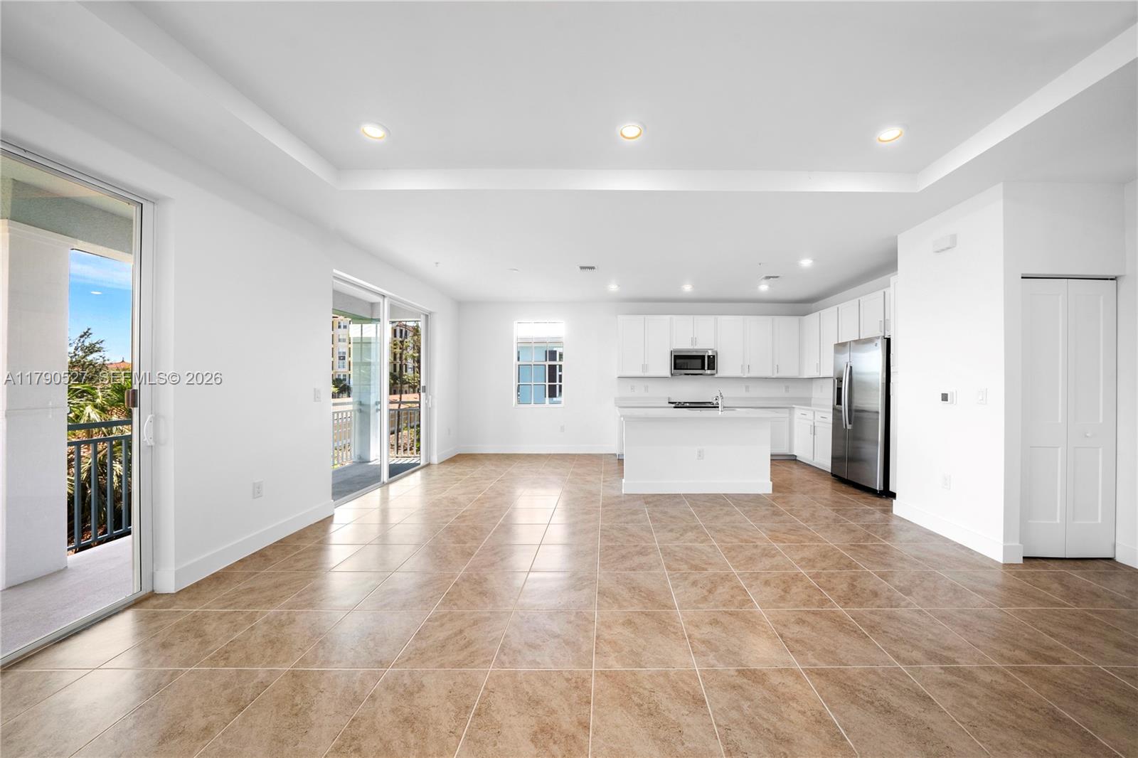Villa Mar Bonita Beach - Residential