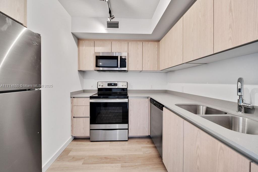 Flamingo Point - Residential Lease