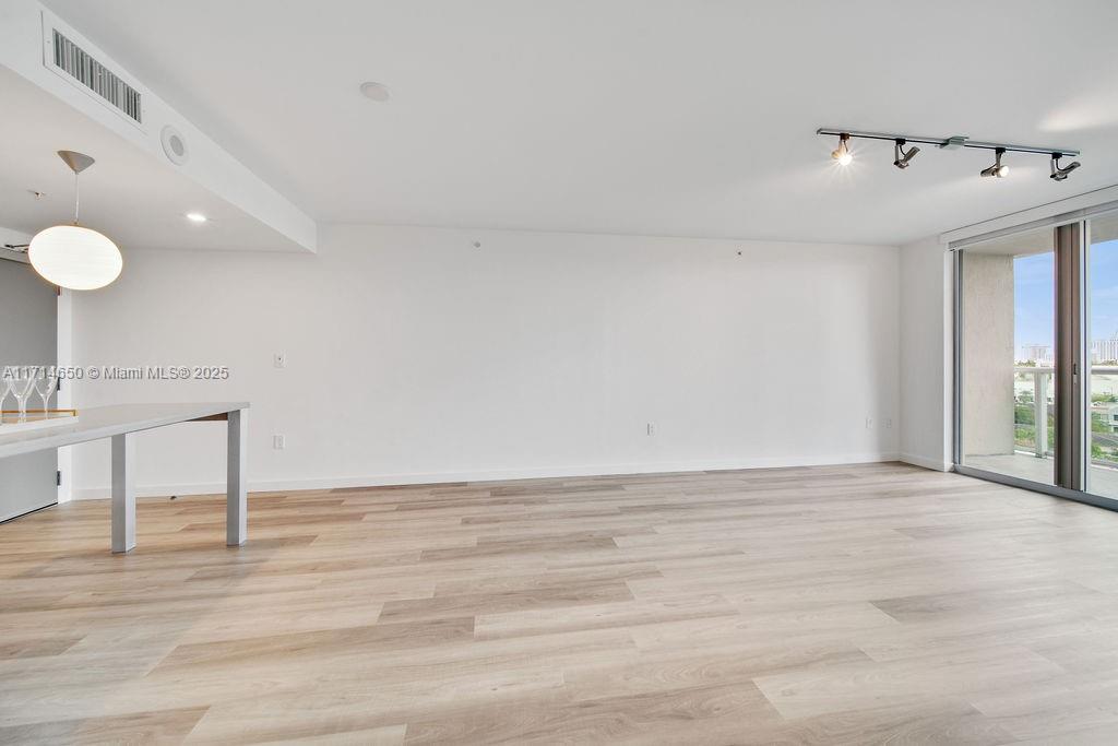 Flamingo Point - Residential Lease