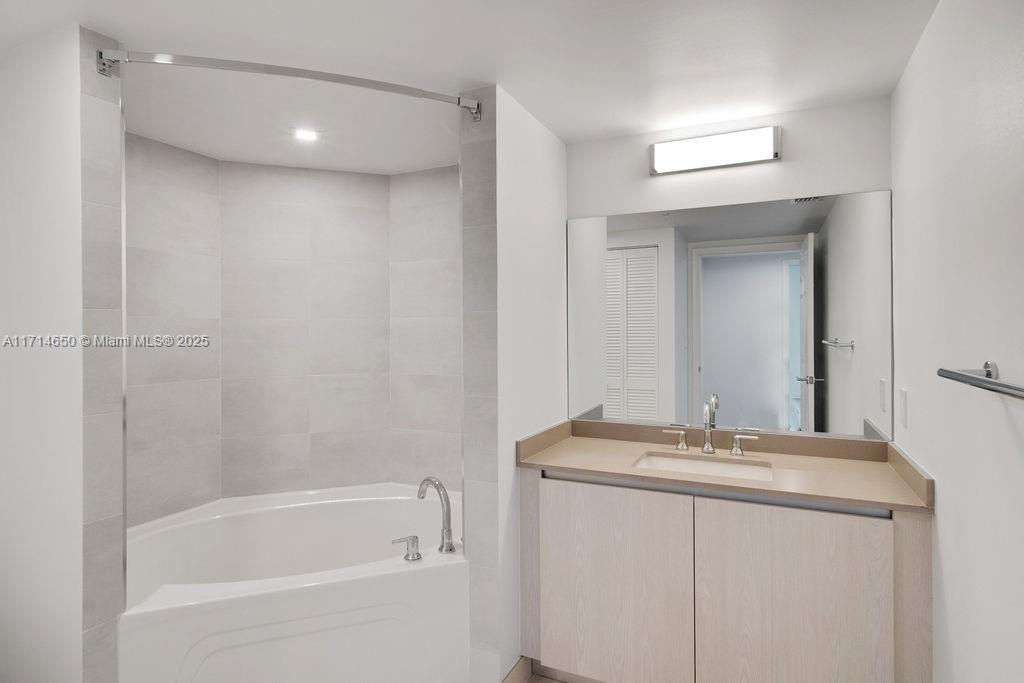Flamingo Point - Residential Lease