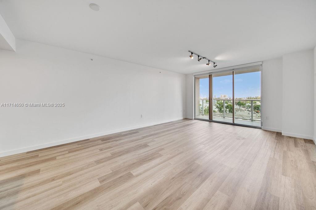 Flamingo Point - Residential Lease