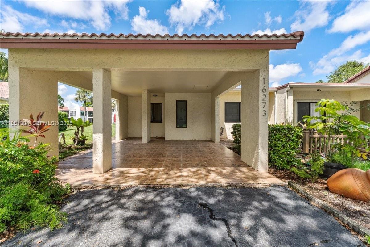 VILLAS OF BONAVENTURE AT - Residential