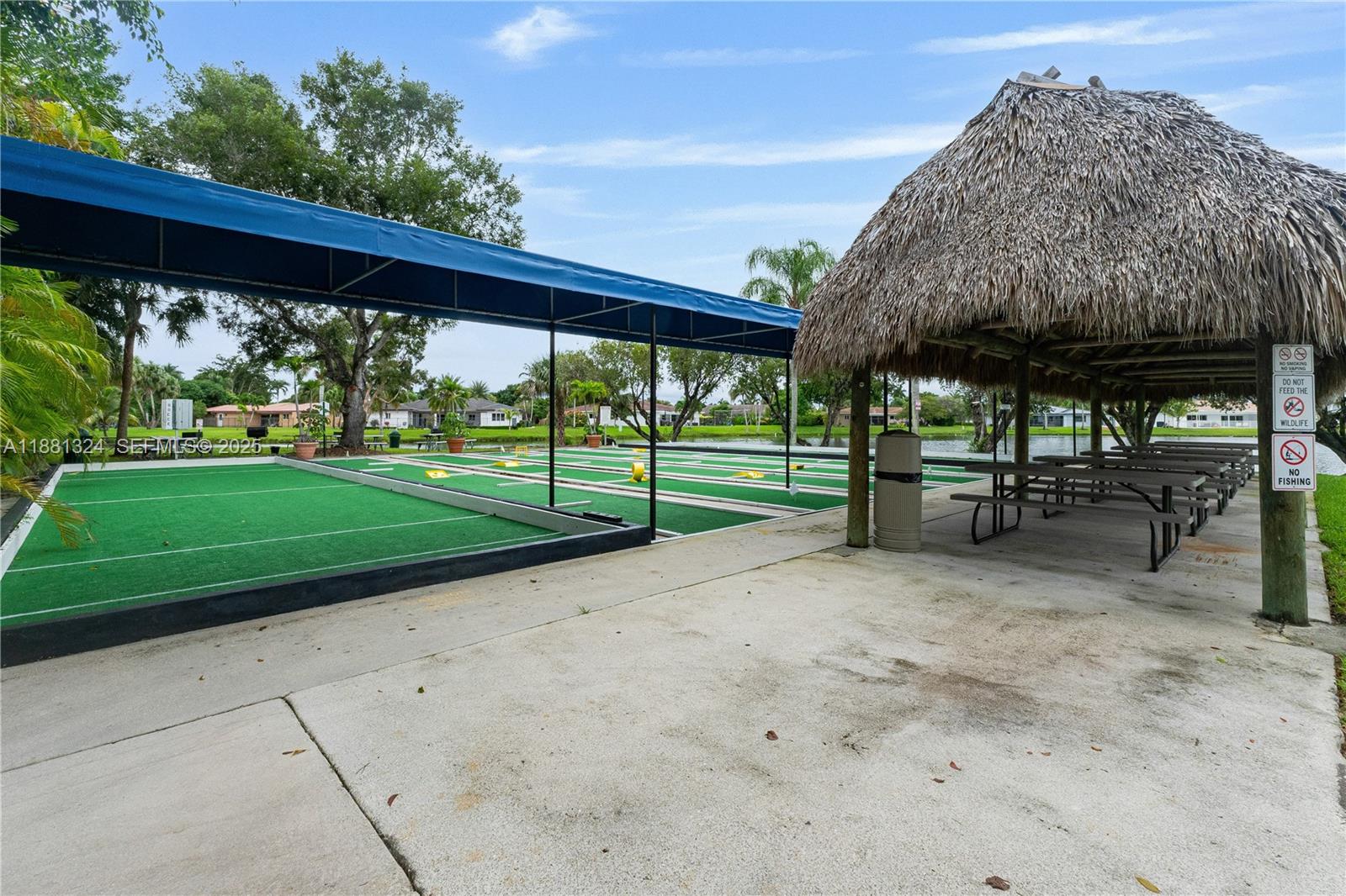 VILLAS OF BONAVENTURE AT - Residential