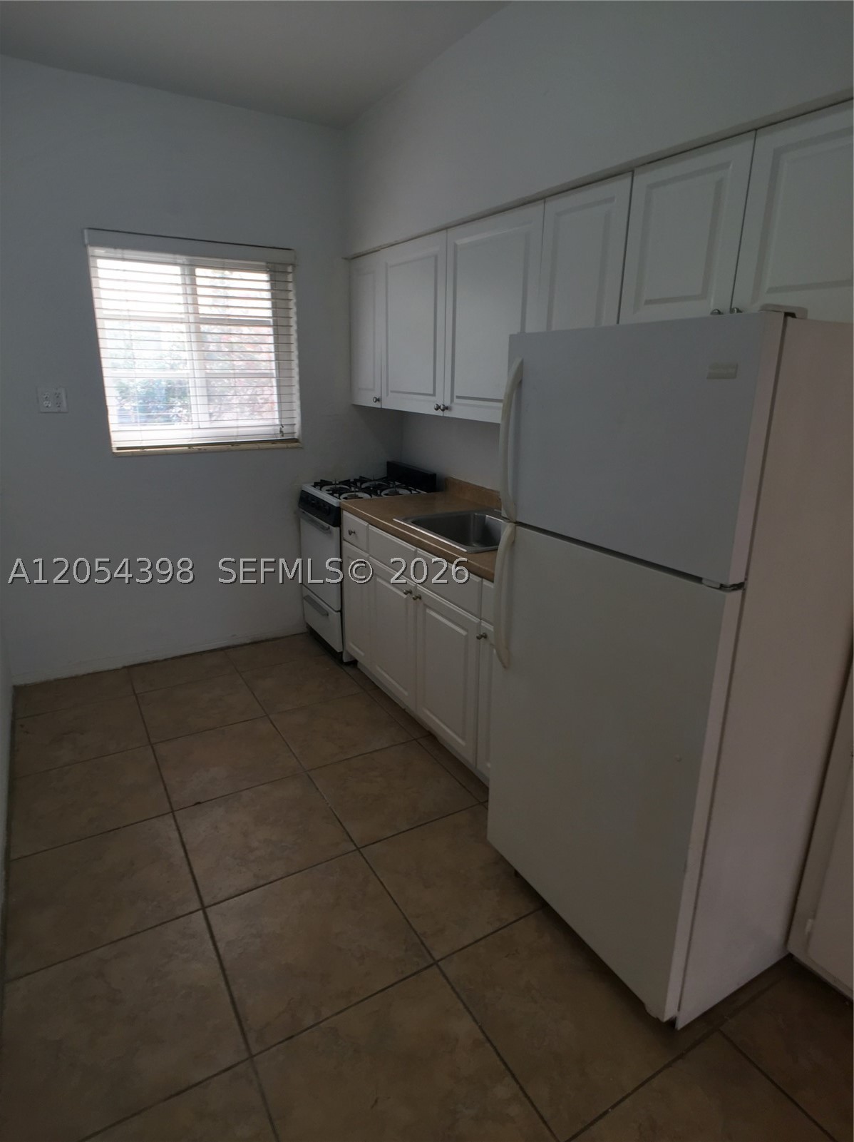 OCEAN BEACH ADDN NO 3 - Residential Lease