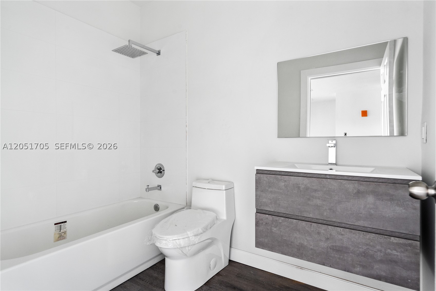ALLAPATTAH HGLDS ADDN REV - Residential Lease