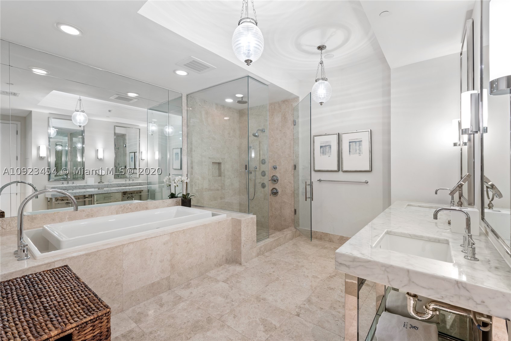 BAL HARBOUR SOUTH - Residential