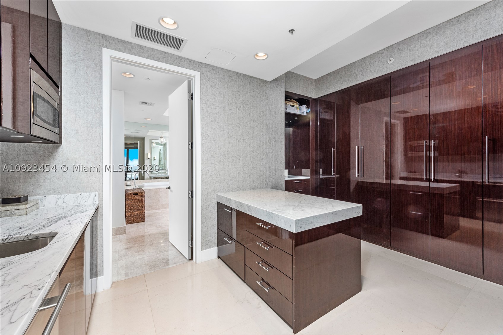 BAL HARBOUR SOUTH - Residential