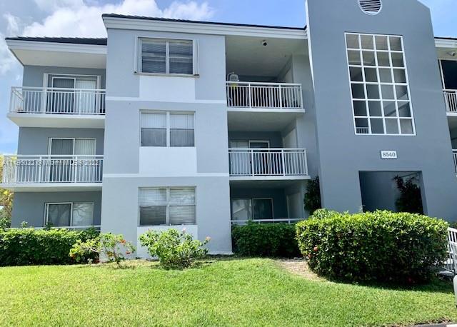 LE CLUB AT OLD CUTLER CON - Residential Lease