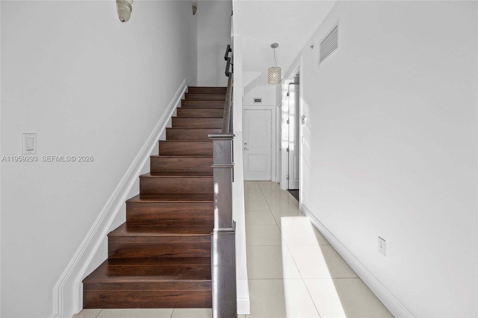 PENINSULA ON THE INTRACOA - Residential