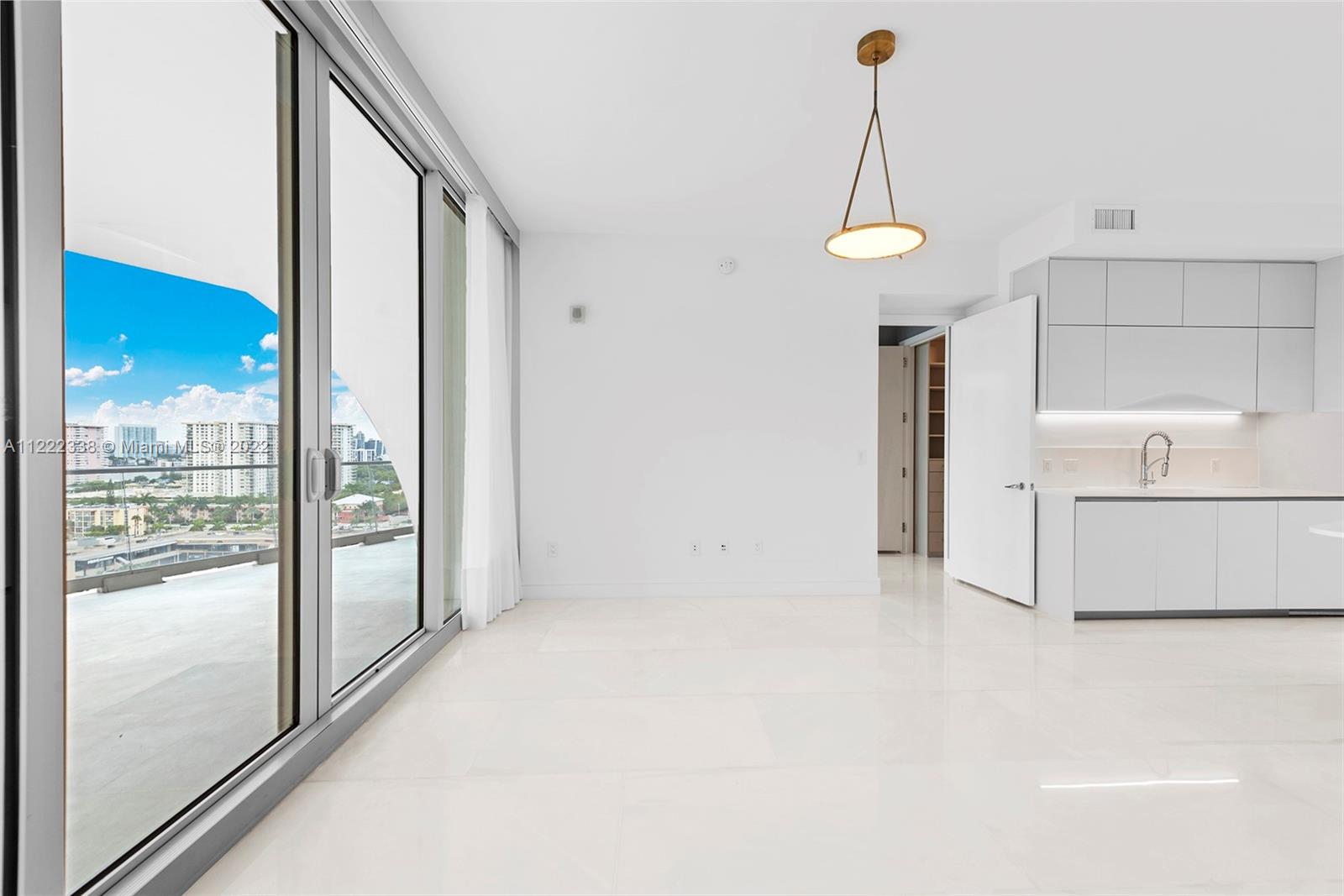 JADE SIGNATURE CONDO - Residential