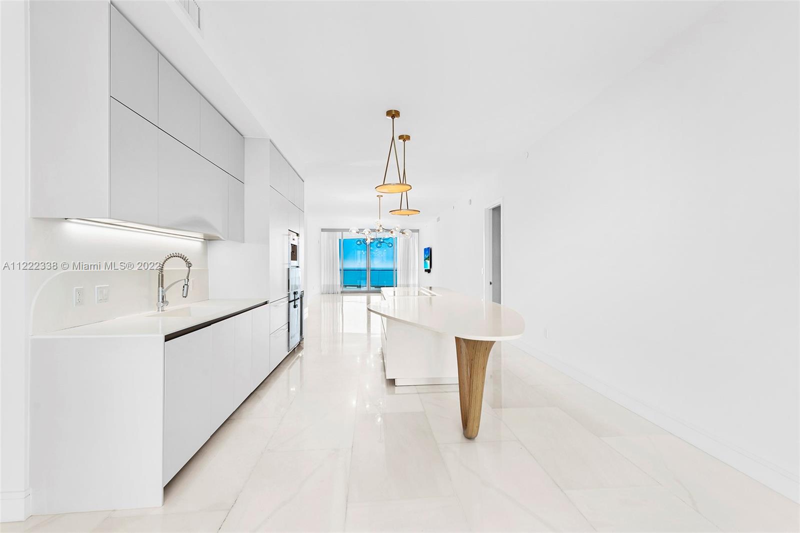 JADE SIGNATURE CONDO - Residential