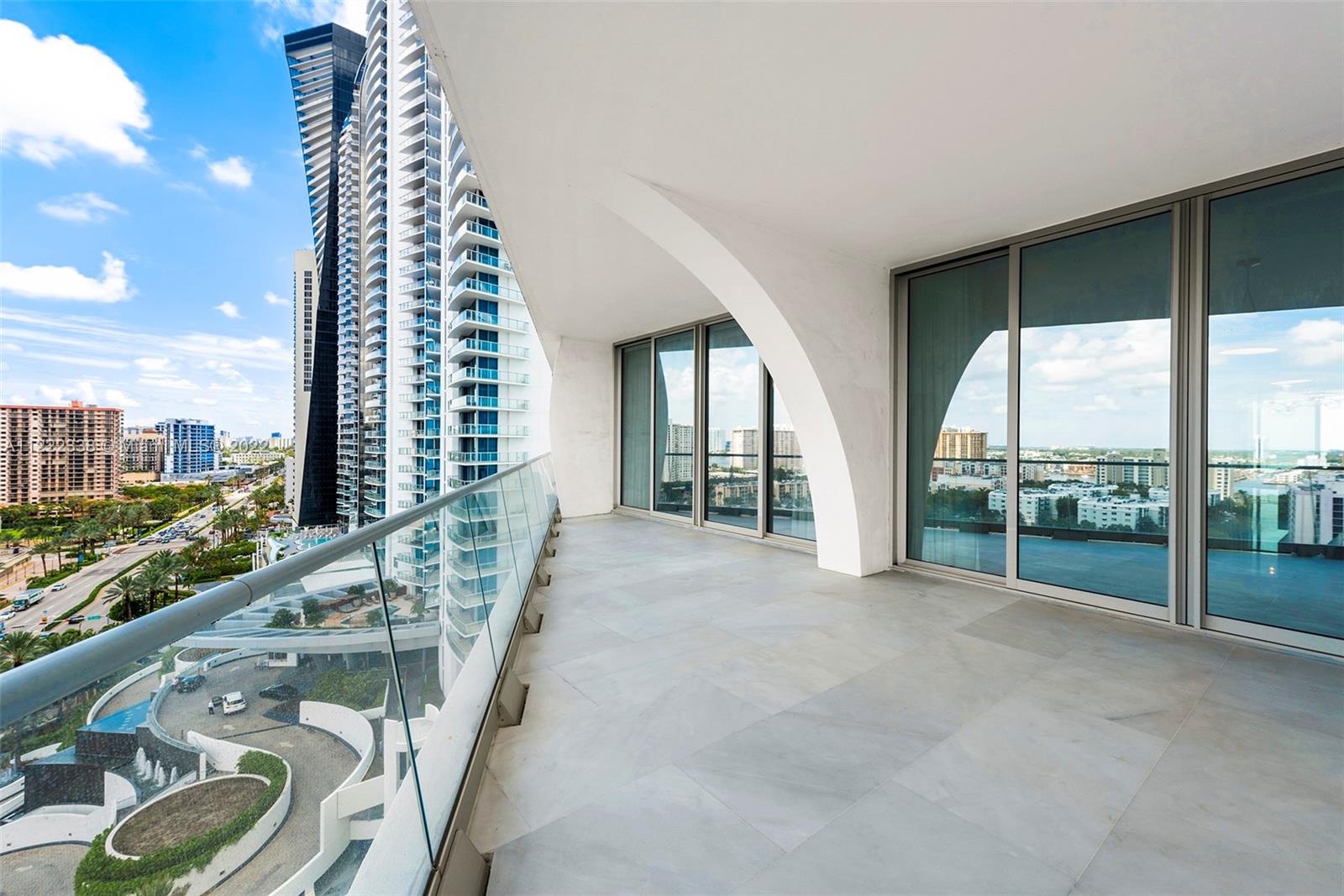 JADE SIGNATURE CONDO - Residential