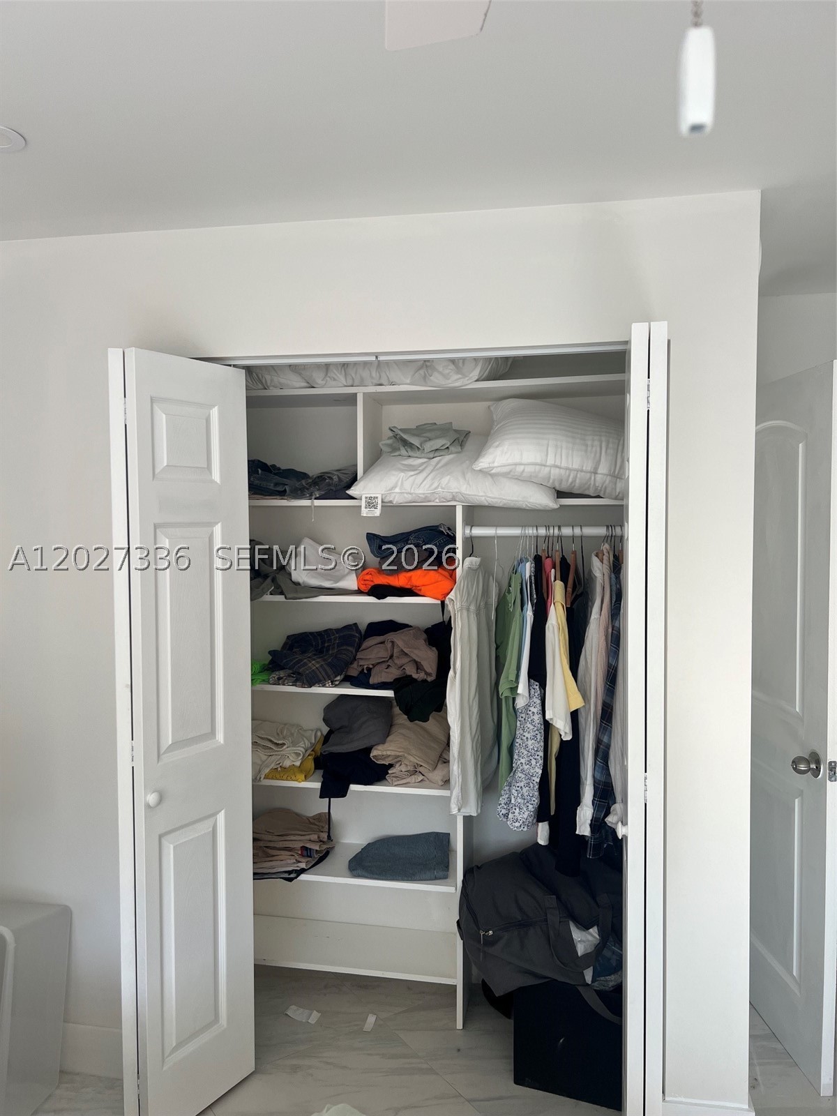 FAIRWAYS ROYALE CONDO - Residential Lease