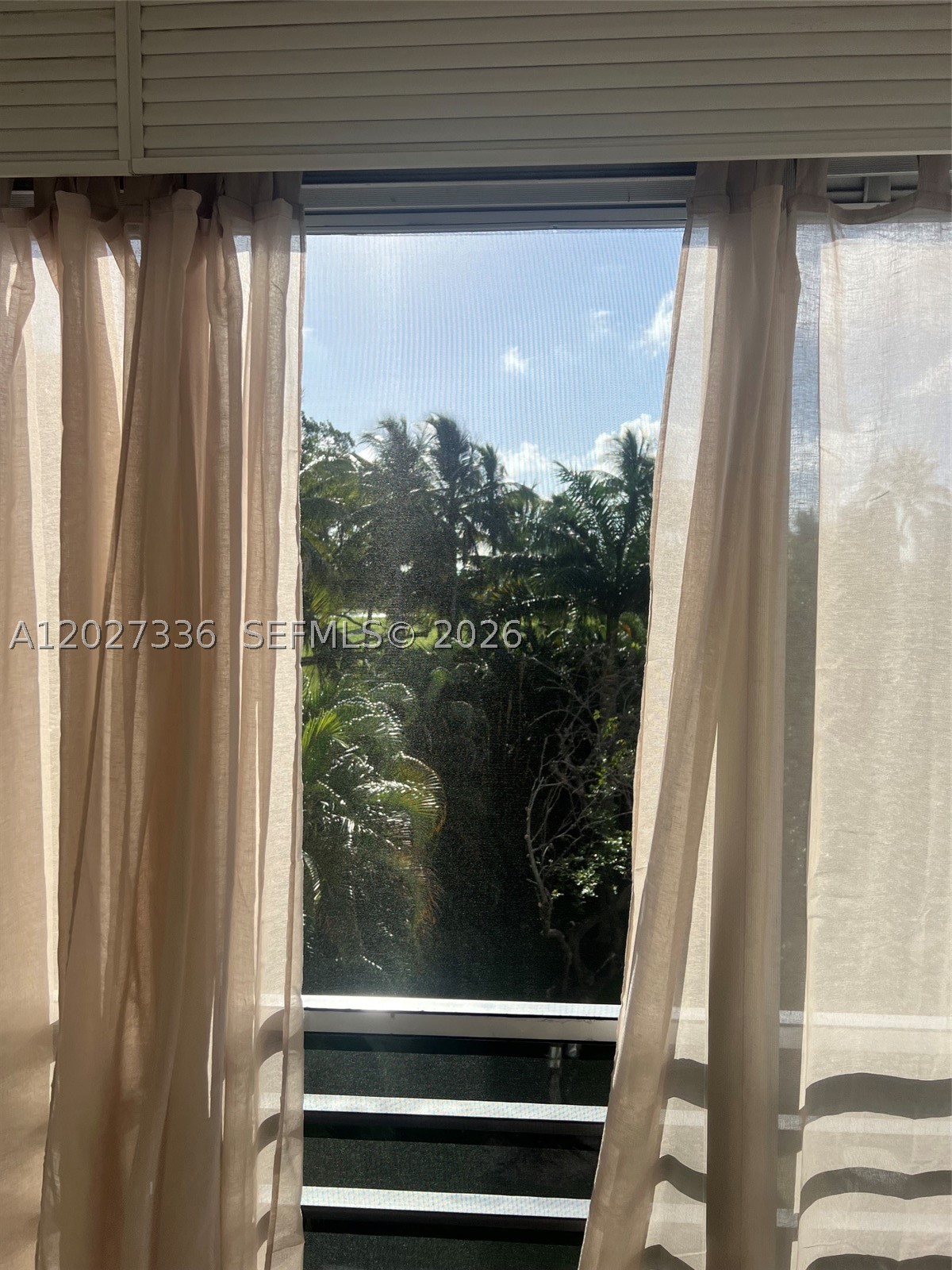 FAIRWAYS ROYALE CONDO - Residential Lease
