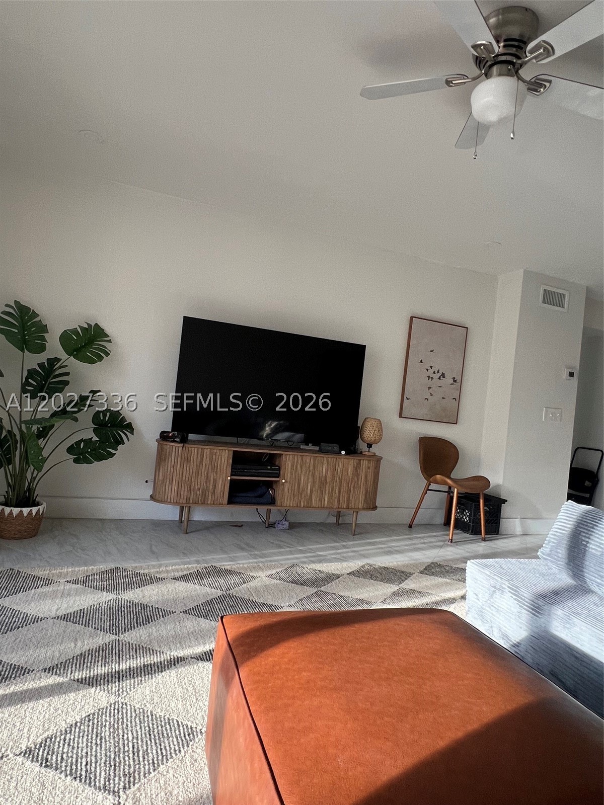 FAIRWAYS ROYALE CONDO - Residential Lease